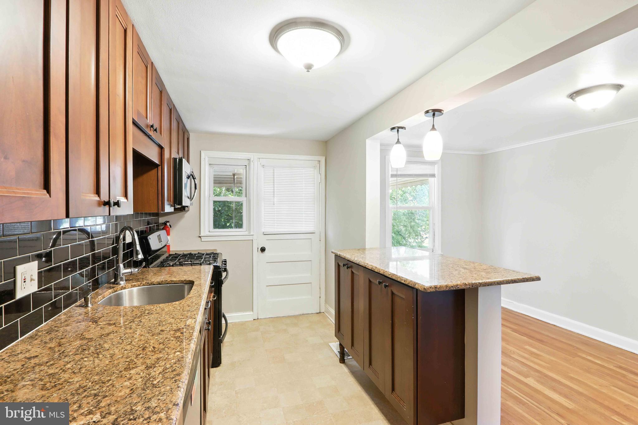 3714 Greenvale Road Baltimore, MD 21229 - Photo 9 of 37 Gallery Image 9