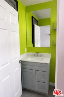 $545,000 | 800 Glenway Drive, Unit 113, Inglewood, CA 90302