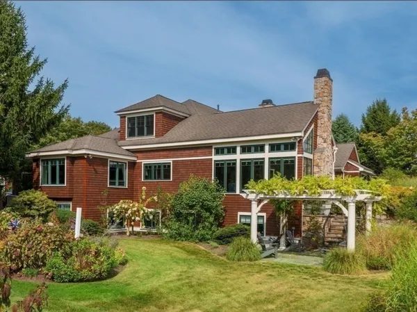 $3,100,000 | 71 Clubhouse Drive, Unit 71, Hingham, MA 02043