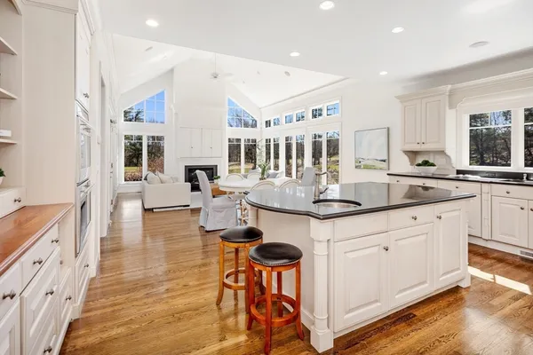 $3,100,000 | 71 Clubhouse Drive, Unit 71, Hingham, MA 02043