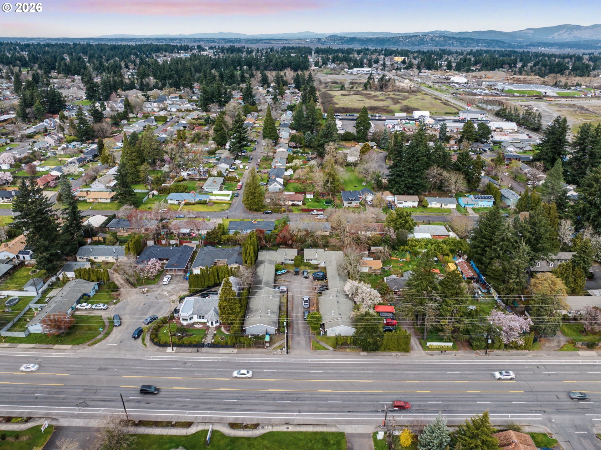 18635 Southeast Division Street Gresham, OR 97030 - Photo 9 of 27
