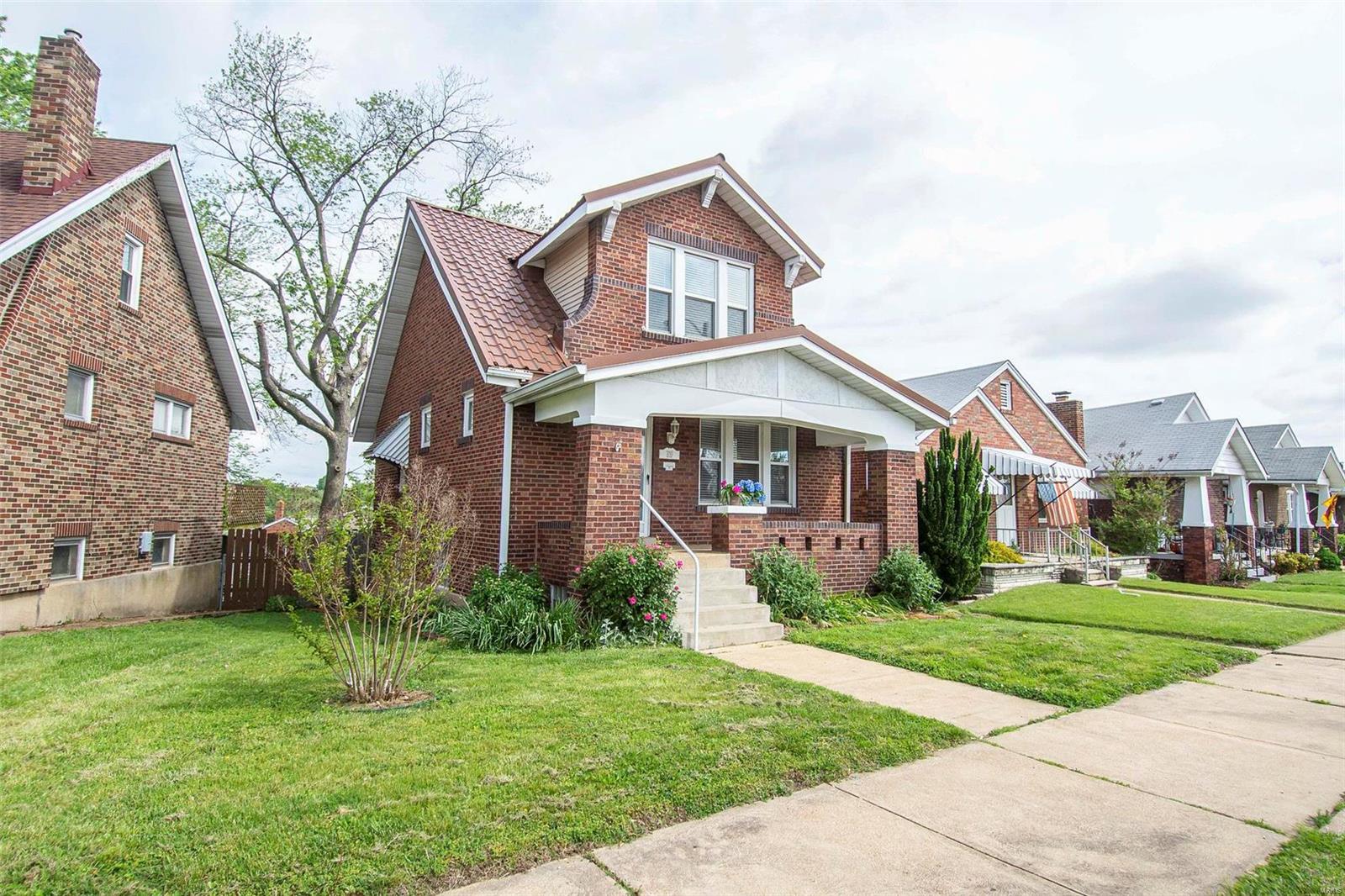 3193 Watson Road St. Louis, MO 63139 - Photo 4 of 34