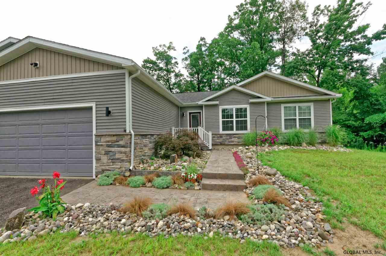 14 Hayner Road Halfmoon, NY 12188 - Photo 3 of 18 Photo 3