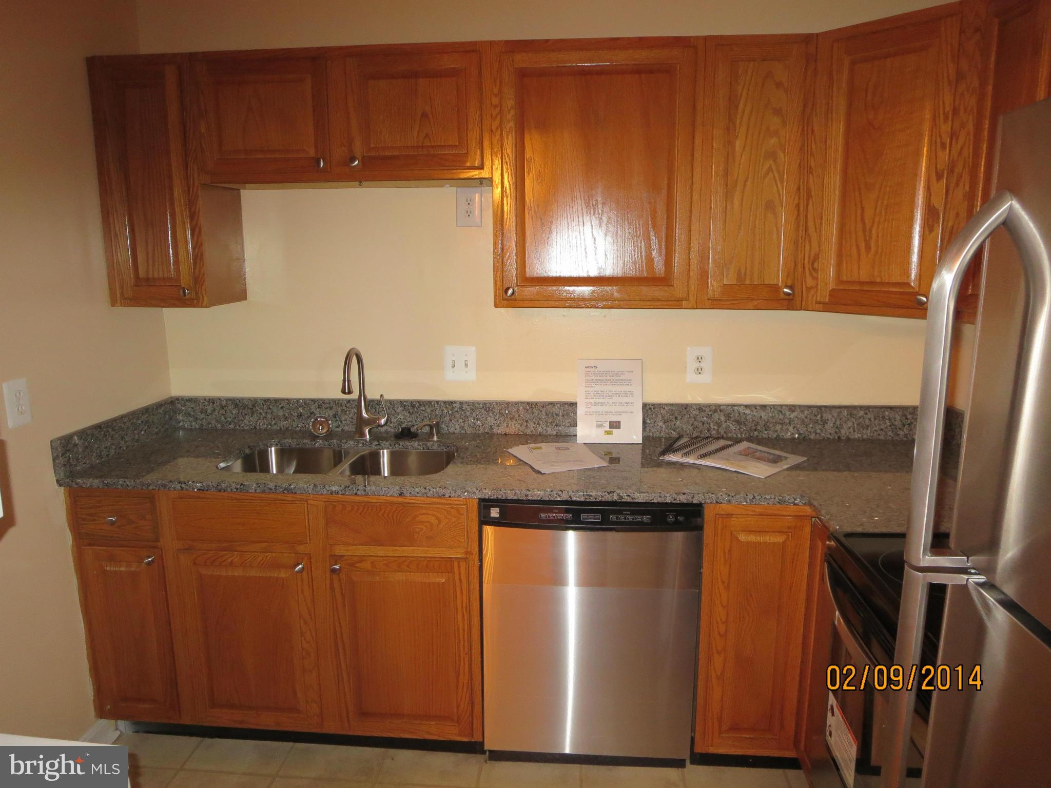 9256 Taney Road Manassas, VA 20110 - Photo 6 of 12 Kitchen