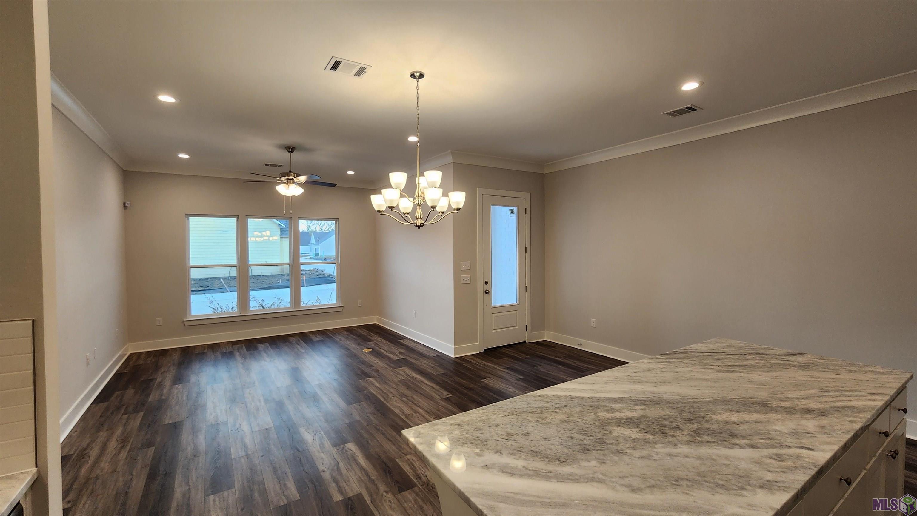 7237 Rockfish Road Baton Rouge, LA 70820 - Photo 5 of 6