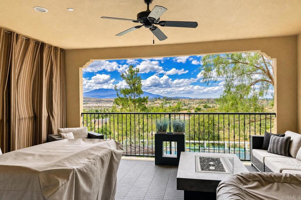 31699 Country View Road Temecula, CA 92591 - Photo 12 of 16