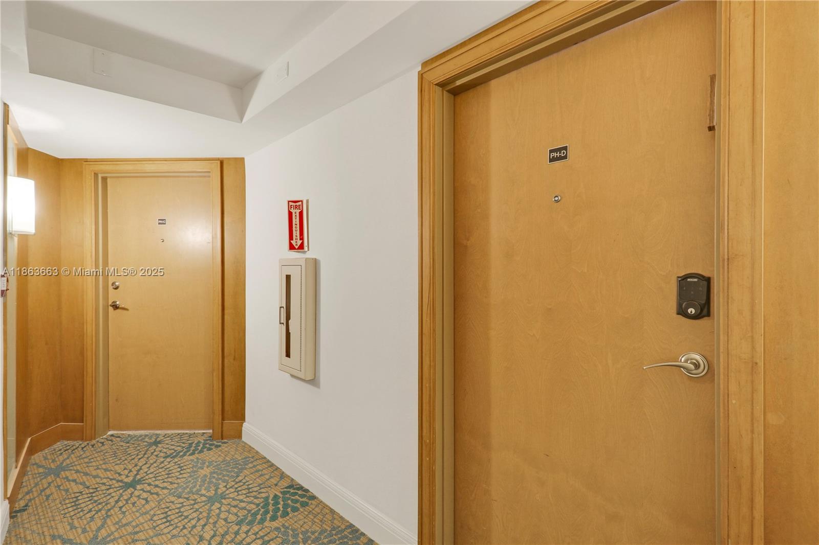 3000 North Ocean Drive, Unit PHD Singer Island, FL 33404 - Photo 12 of 97 a view of bathroom