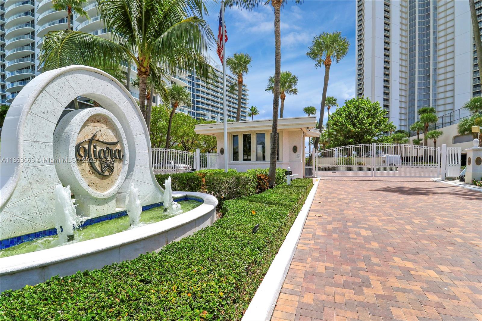 3000 North Ocean Drive, Unit PHD Singer Island, FL 33404 - Photo 8 of 97 a front view of a house with garden