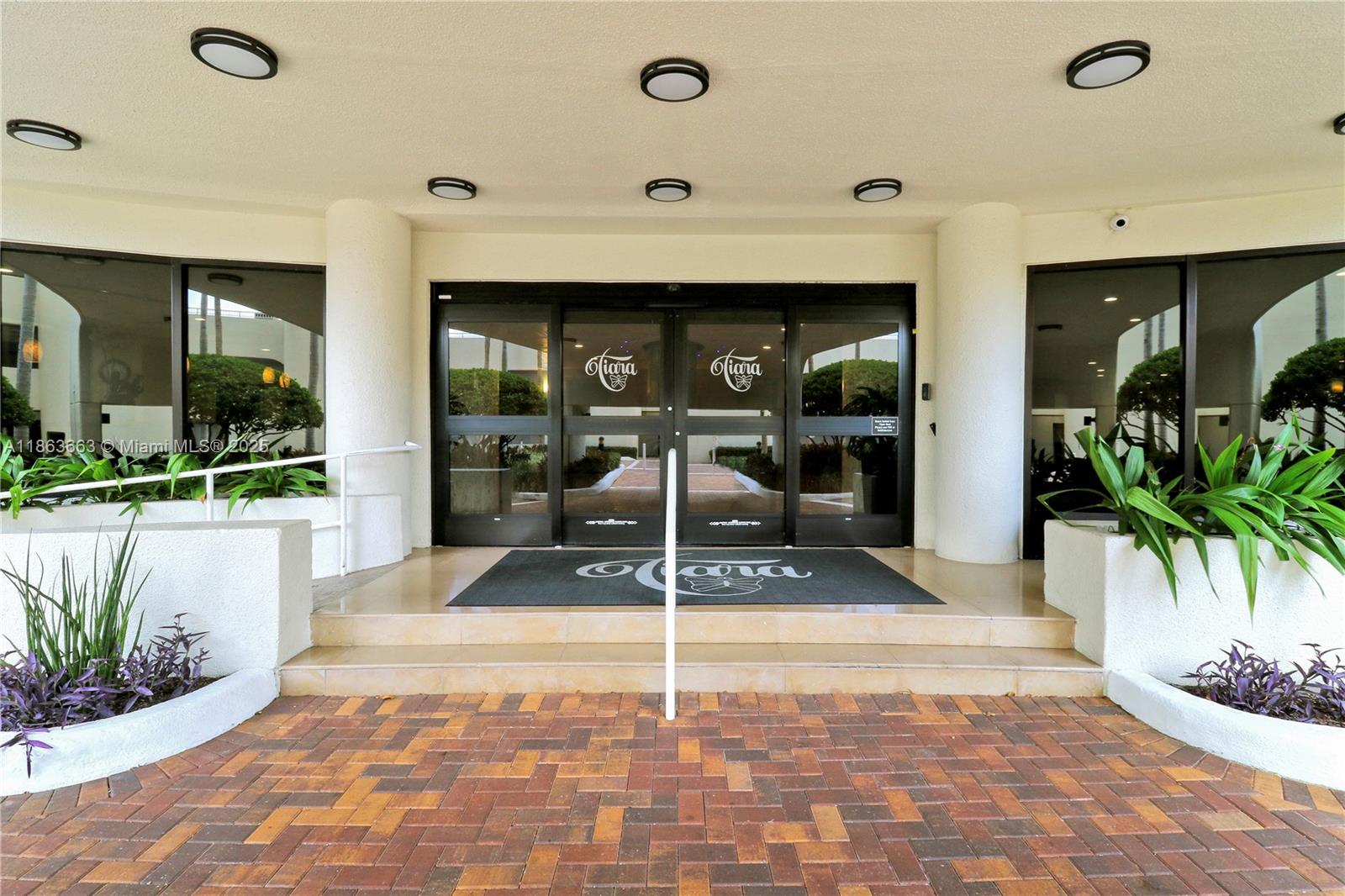 3000 North Ocean Drive, Unit PHD Singer Island, FL 33404 - Photo 9 of 97 Lobby entrance
