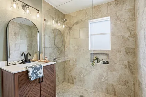 $499,500 | 8625 Marys Creek Drive, Benbrook, TX 76116