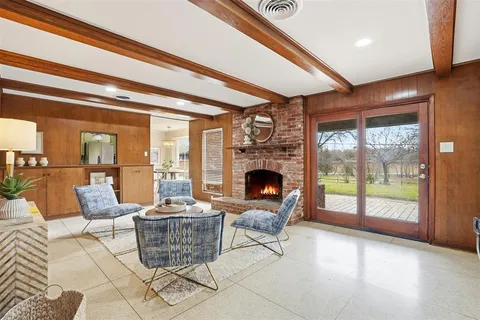 $499,500 | 8625 Marys Creek Drive, Benbrook, TX 76116