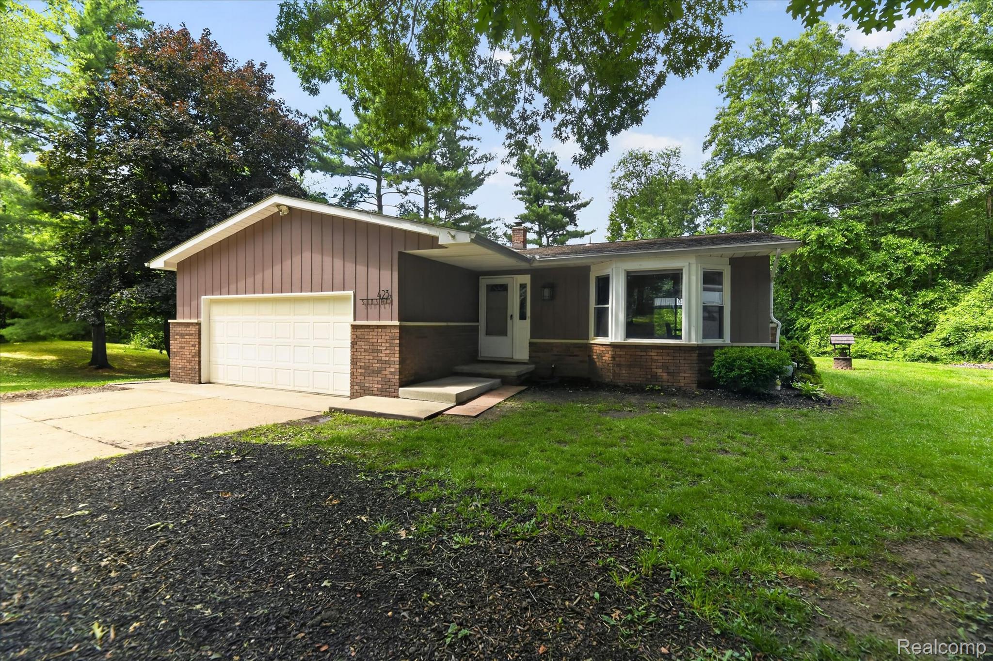 423 Sunset Street White Lake, MI 48383 - Photo 1 of 65 05-423-Sunset-St-Windowstill.jpg