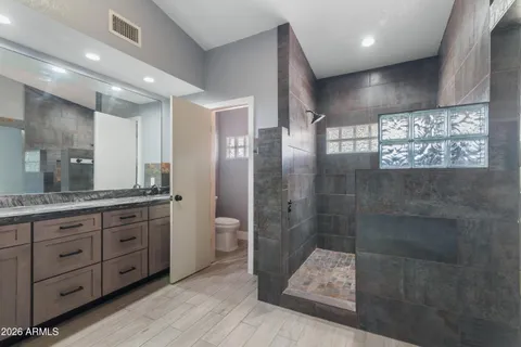 $715,000 | 12332 North 71st Lane, Peoria, AZ 85381