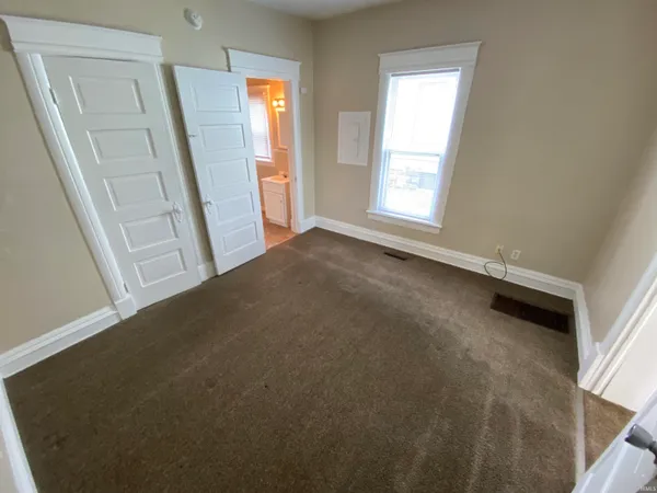 $203,000 | 803 North Main Street, Mishawaka, IN 46545