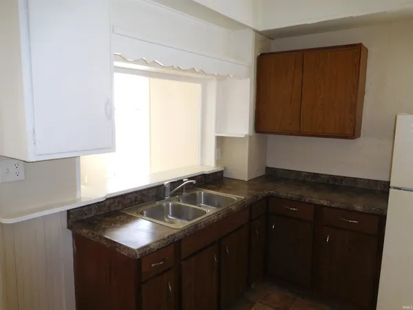 $203,000 | 803 North Main Street, Mishawaka, IN 46545