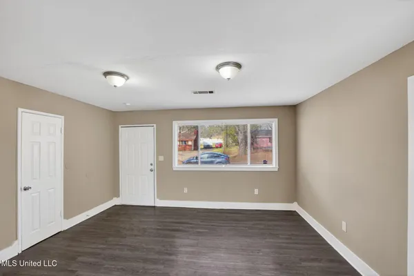 $74,900 | 344 Queen Margaret Lane, Jackson, MS 39209