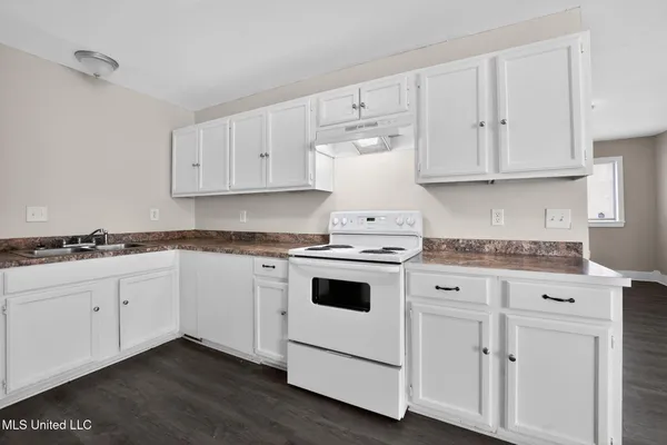 $74,900 | 344 Queen Margaret Lane, Jackson, MS 39209