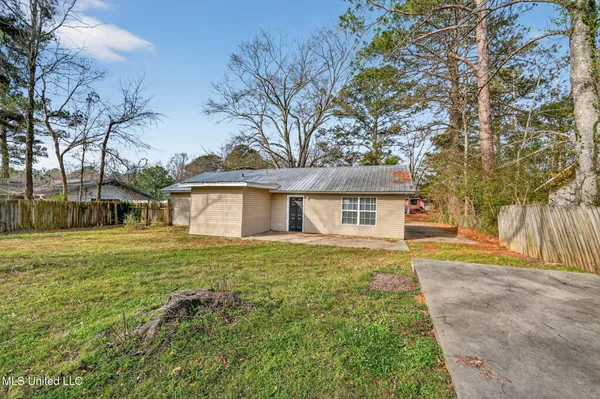 $74,900 | 344 Queen Margaret Lane, Jackson, MS 39209