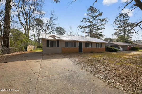 $74,900 | 344 Queen Margaret Lane, Jackson, MS 39209