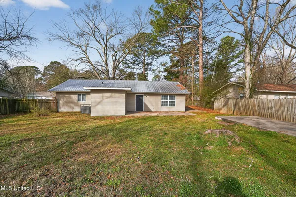 $74,900 | 344 Queen Margaret Lane, Jackson, MS 39209
