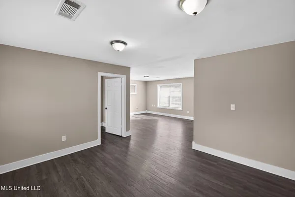 $74,900 | 344 Queen Margaret Lane, Jackson, MS 39209