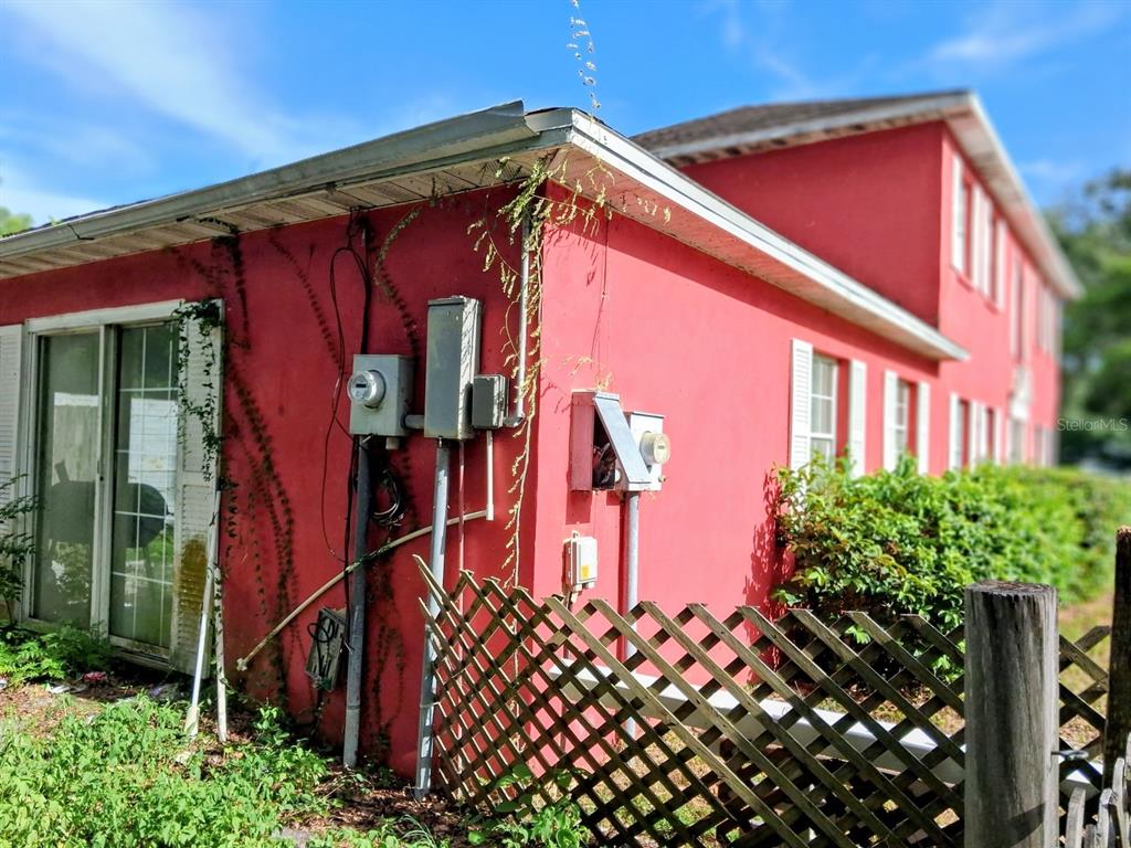 1208 South Taylor Road Seffner, FL 33584 - Photo 11 of 37 Gallery Image 11