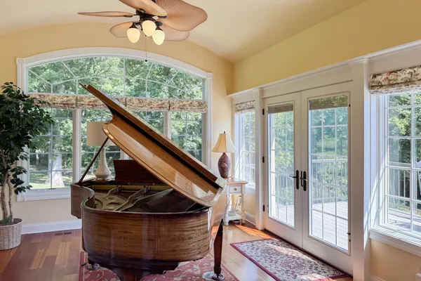 $799,500 | 163 Russell Road, Oregon, IL 61061