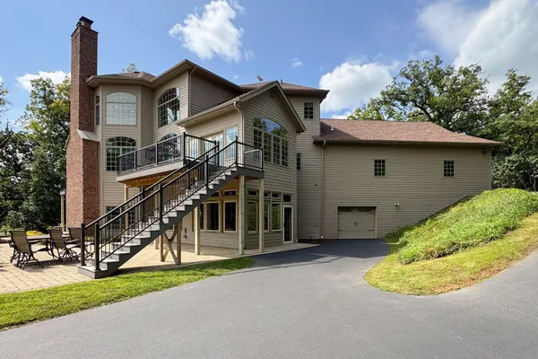 $799,500 | 163 Russell Road, Oregon, IL 61061