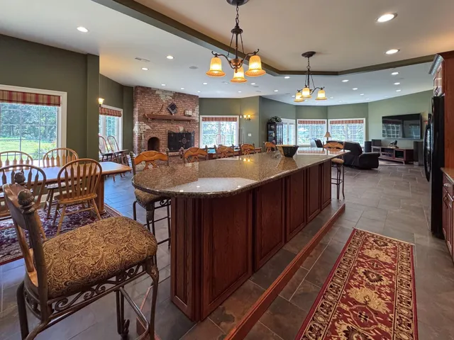 $875,000 | 163 Russell Road, Oregon, IL 61061