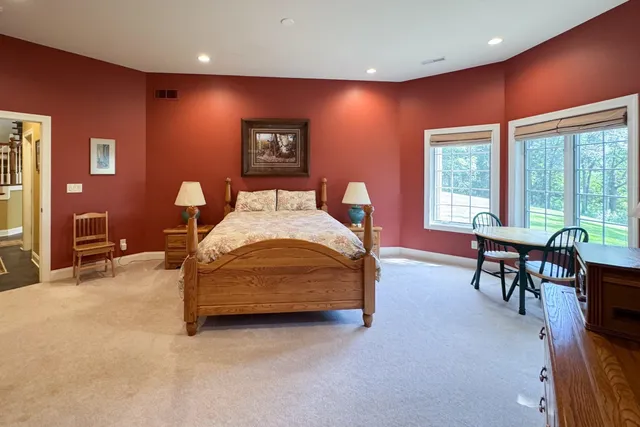 $875,000 | 163 Russell Road, Oregon, IL 61061