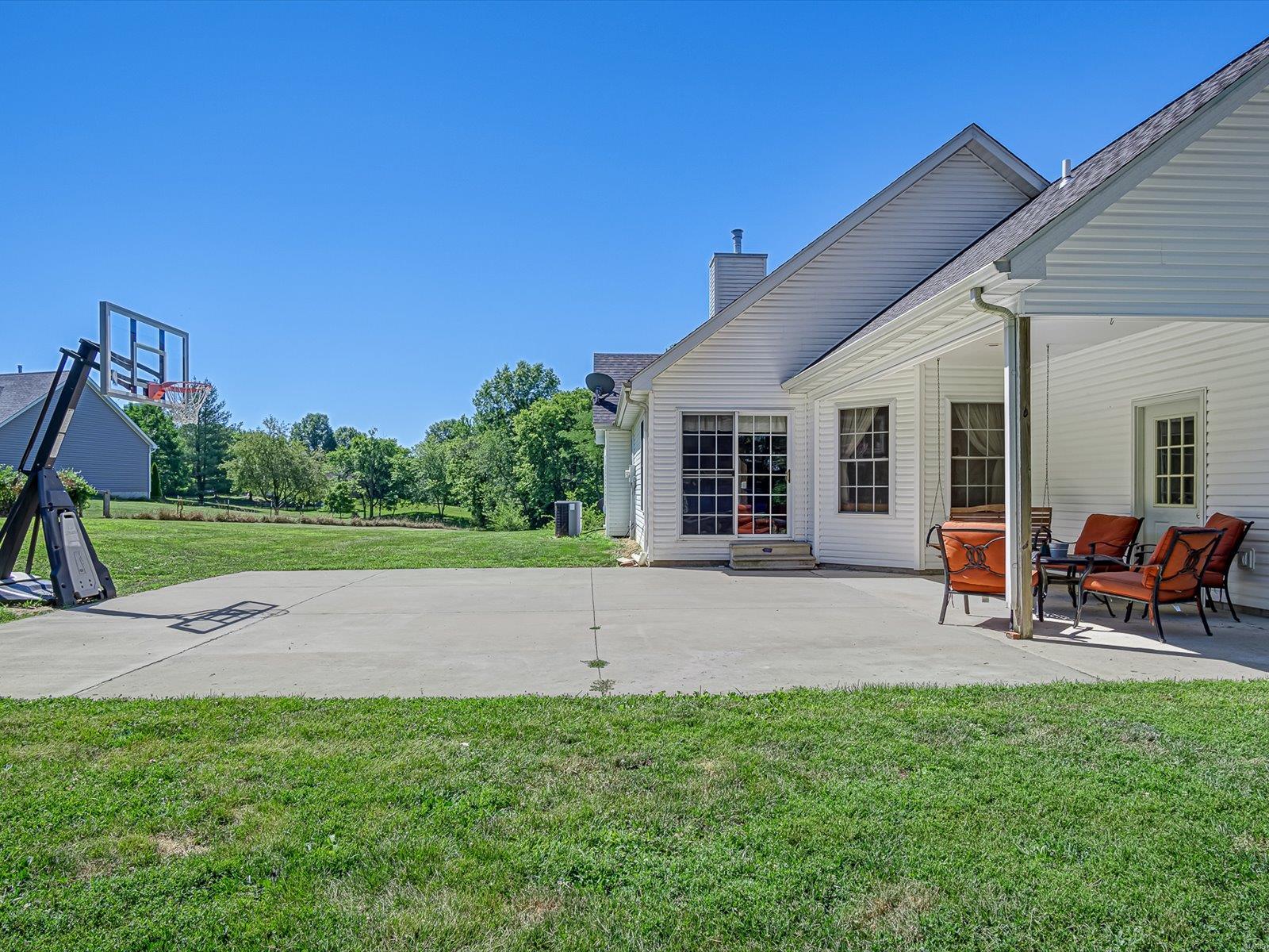 7705 Brakhane Road Edwardsville, IL 62025 - Photo 37 of 44