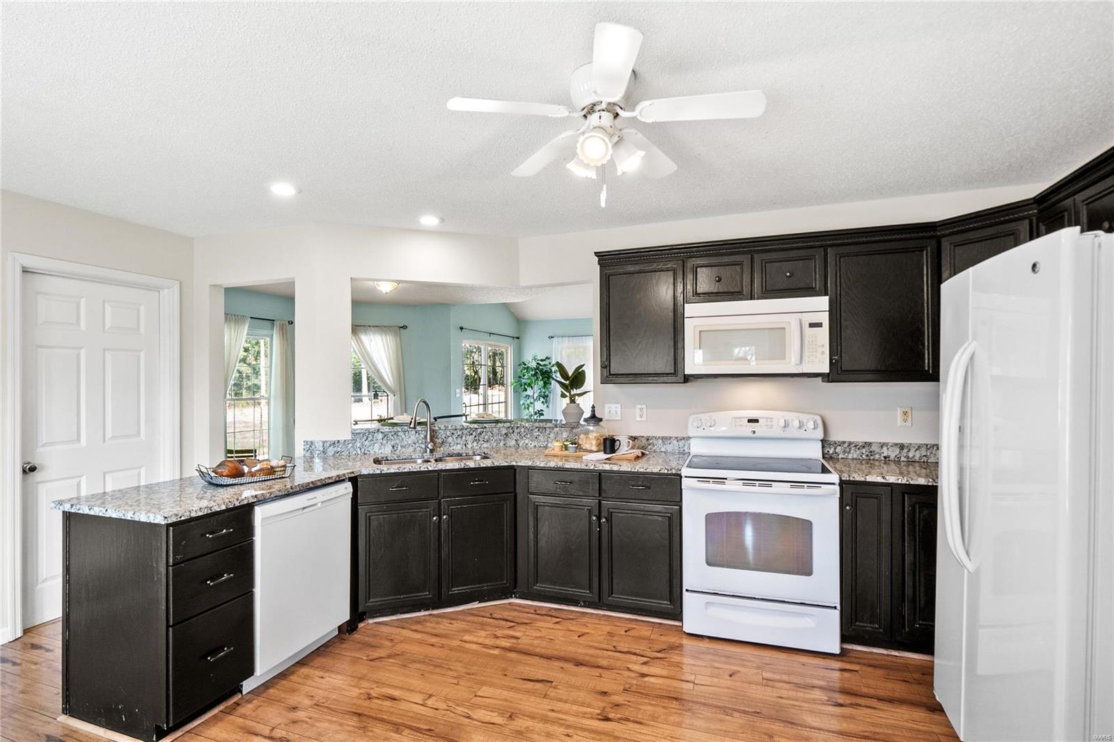 7705 Brakhane Road Edwardsville, IL 62025 - Photo 6 of 44