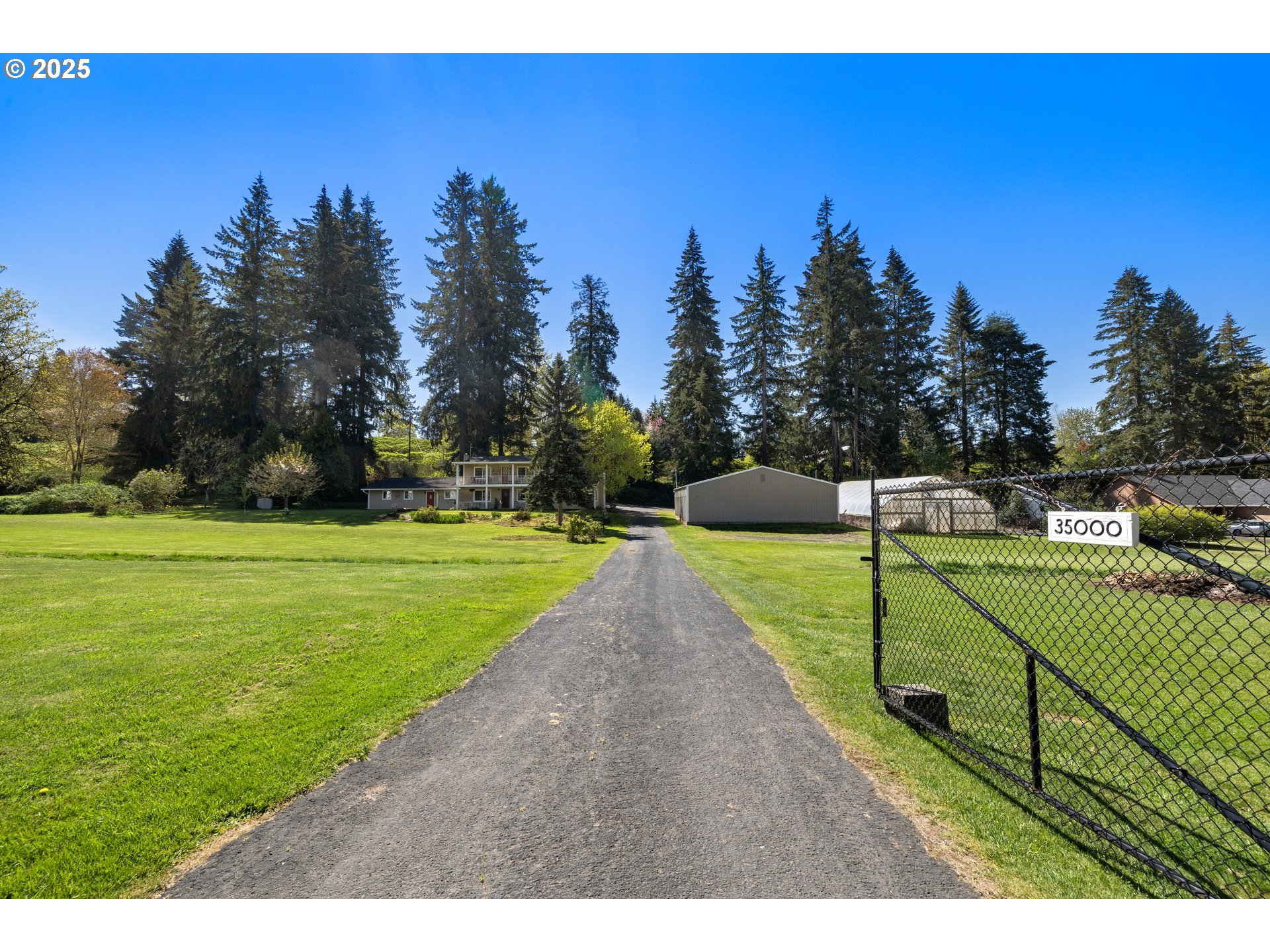 35000 Southeast Bell Maple Drive Boring, OR 97009 - Photo 2 of 43 Driveway
