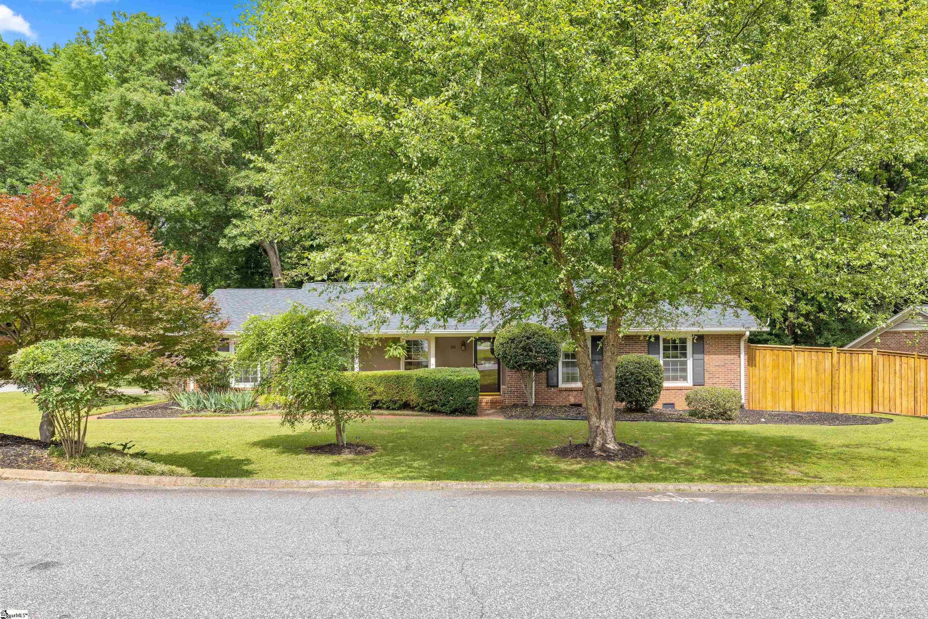 300 Newtonmore Road Greenville, SC 29615 - Photo 2 of 30 Gallery Image 2