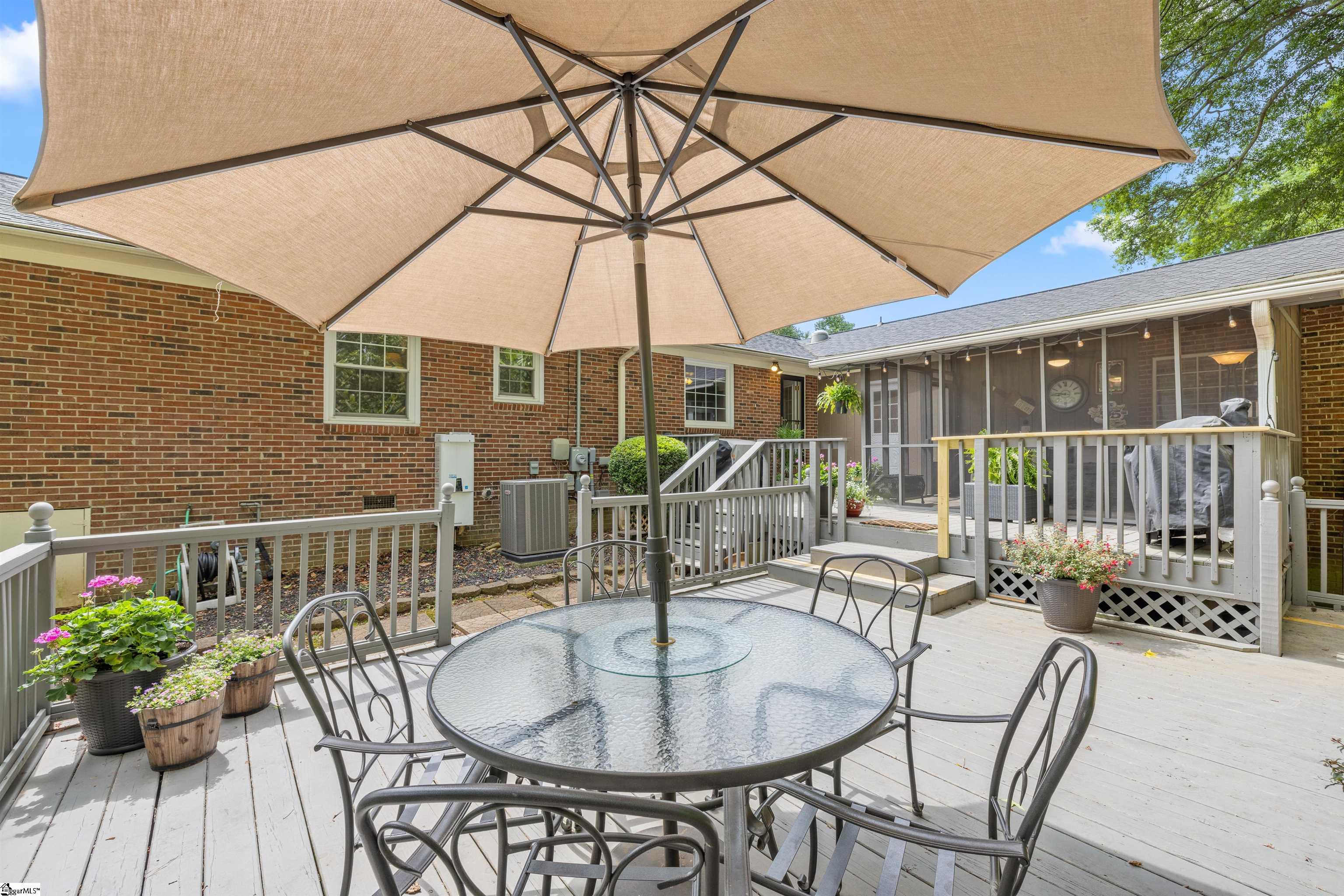 300 Newtonmore Road Greenville, SC 29615 - Photo 7 of 30 Gallery Image 7