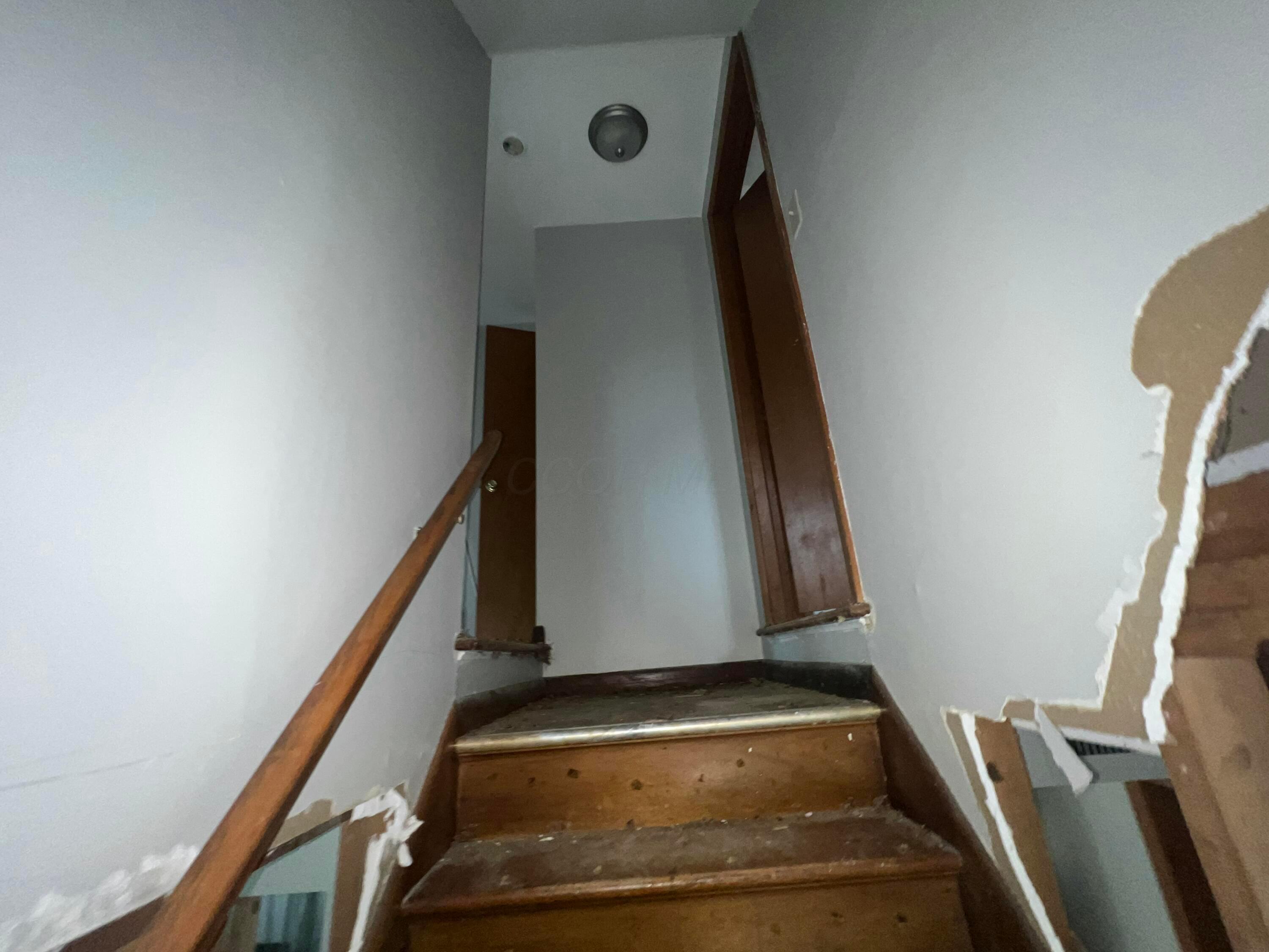 1384 Moler Road Columbus, OH 43207 - Photo 28 of 46 IMG_3592