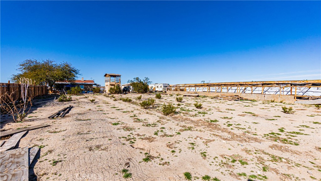 3606 Mojave Road Twentynine Palms, CA 92277 - Photo 36 of 47 a view of a ocean view