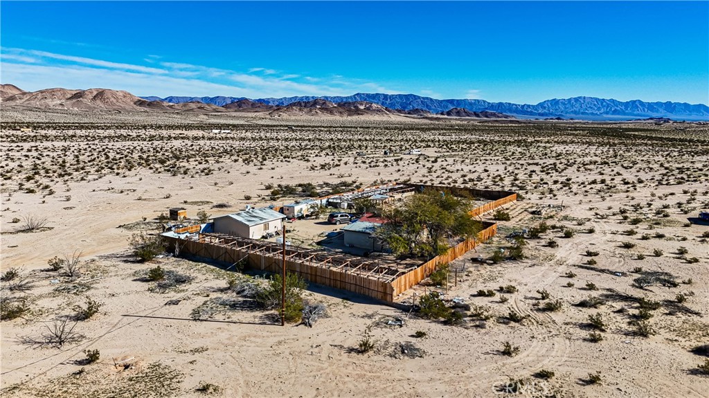 3606 Mojave Road Twentynine Palms, CA 92277 - Photo 9 of 47 a view of city and ocean