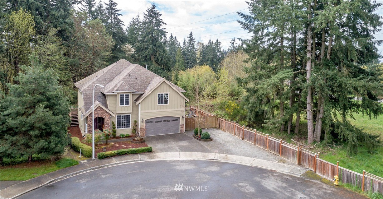 1801 Queen Place Northeast Renton, WA 98056 - Photo 2 of 25