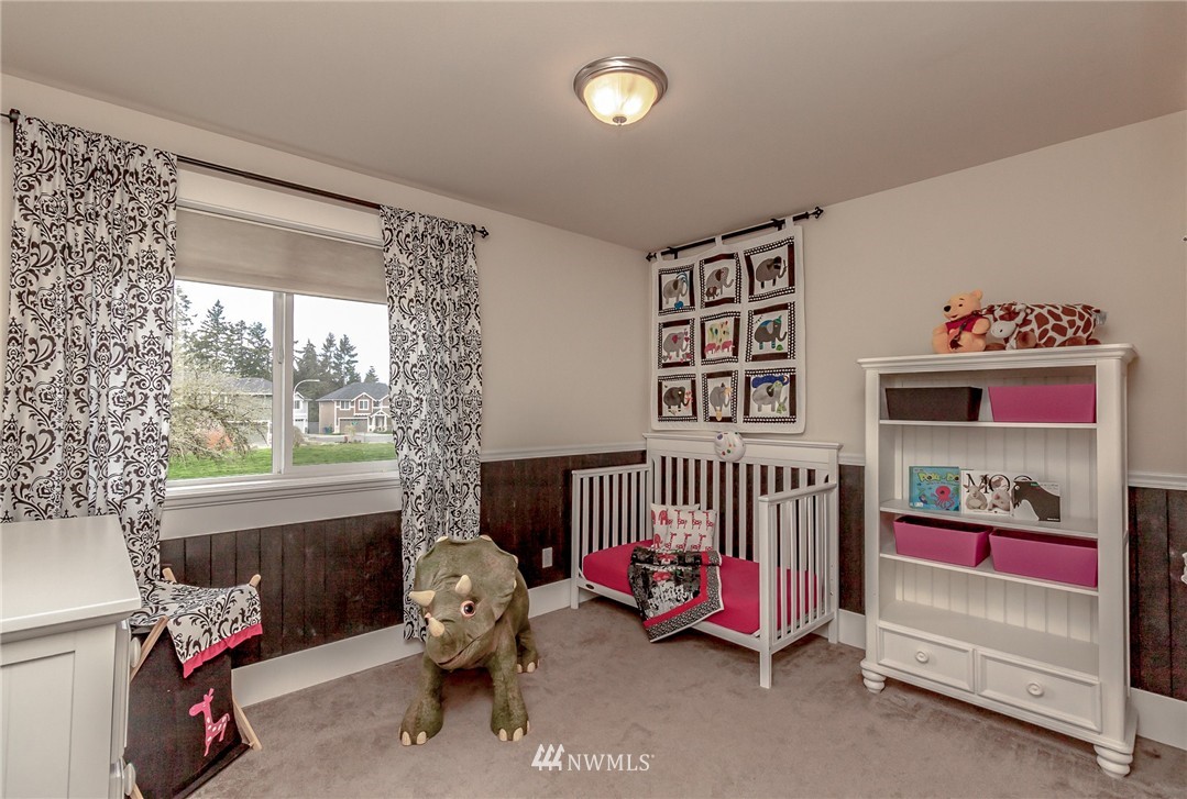 1801 Queen Place Northeast Renton, WA 98056 - Photo 19 of 25
