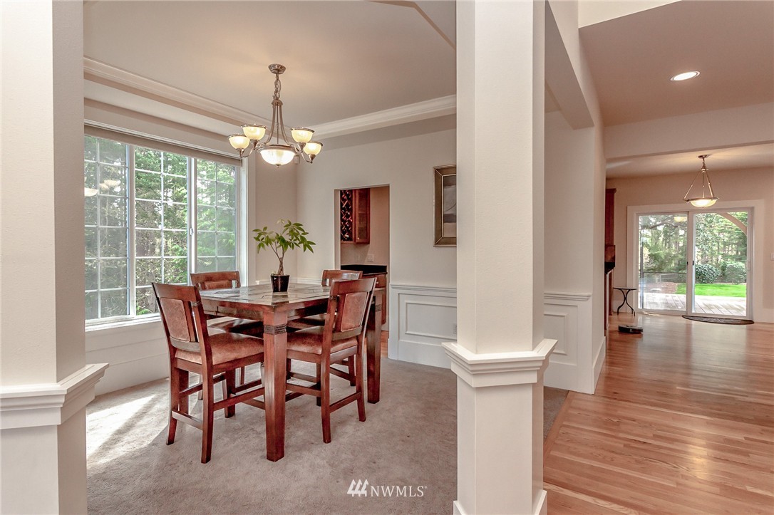 1801 Queen Place Northeast Renton, WA 98056 - Photo 6 of 25