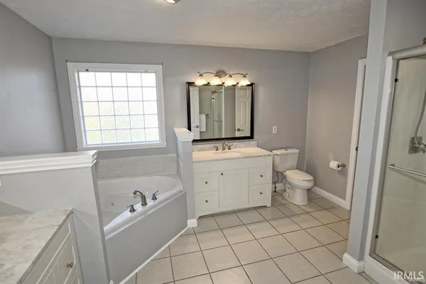 $2,995 | 4422 Wynbrooke Drive, Newburgh, IN 47630