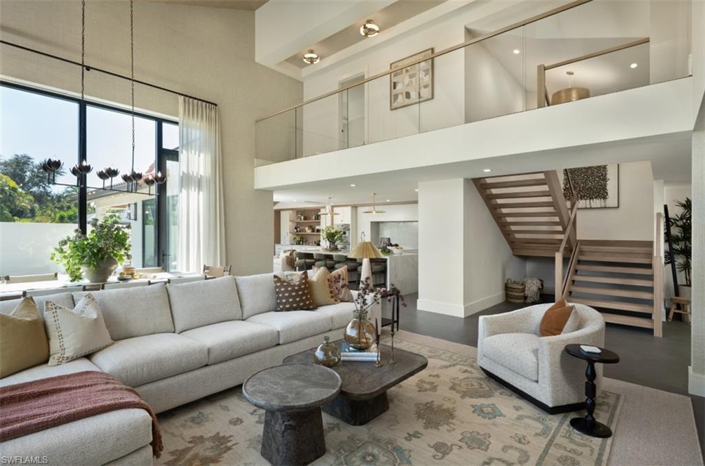 22 Las Brisas Way, Unit 23 Naples, FL 34108 - Photo 5 of 18