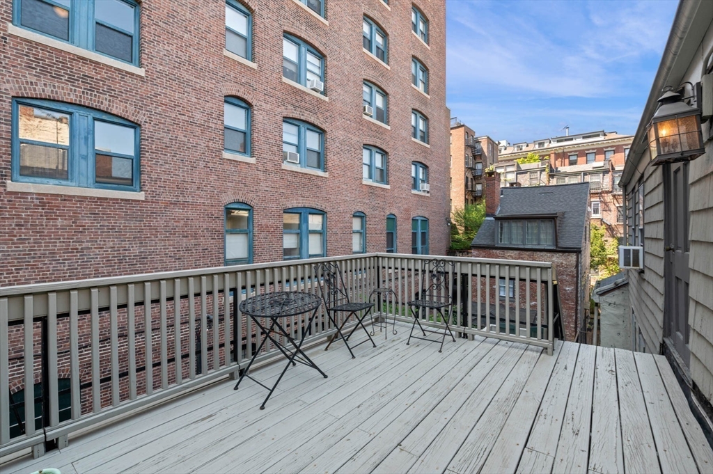 36 Joy Street, Unit F2 Boston, MA 02114 - Photo 14 of 17 a view of a roof deck