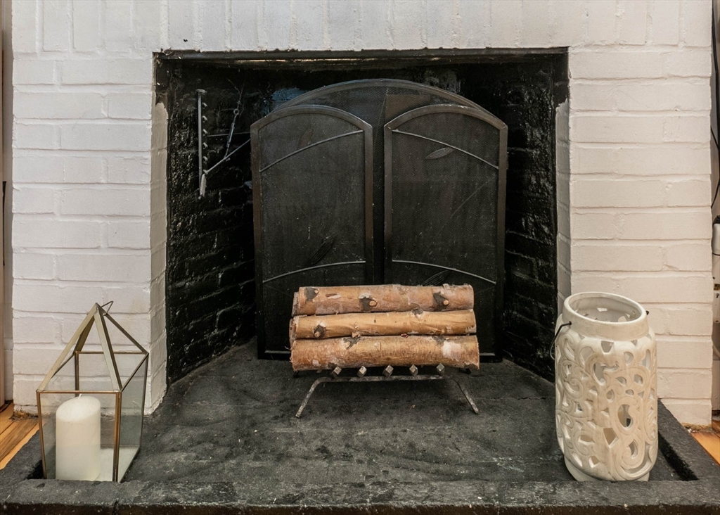 36 Joy Street, Unit F2 Boston, MA 02114 - Photo 9 of 17