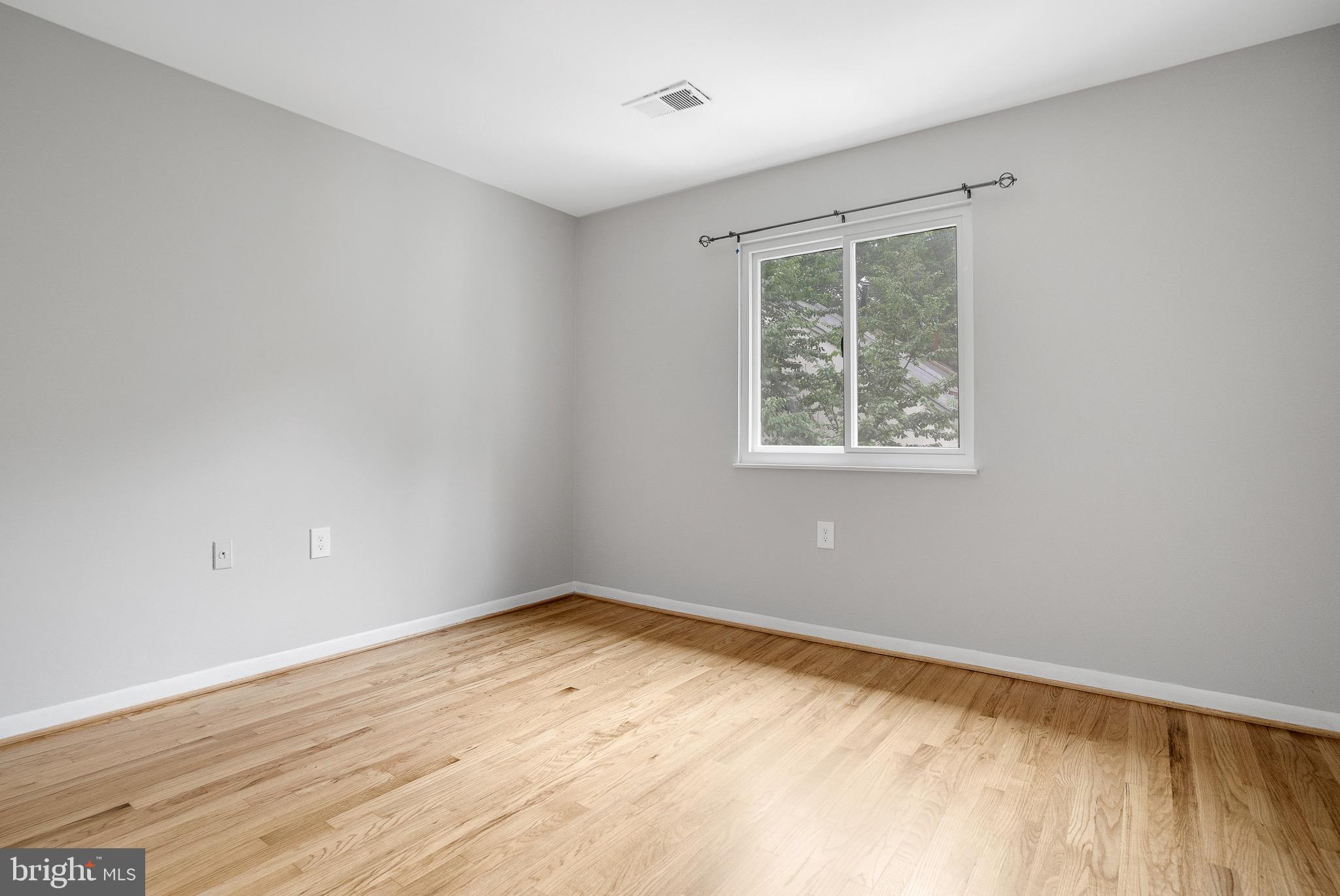 1545 Inlet Court Reston, VA 20190 - Photo 28 of 50