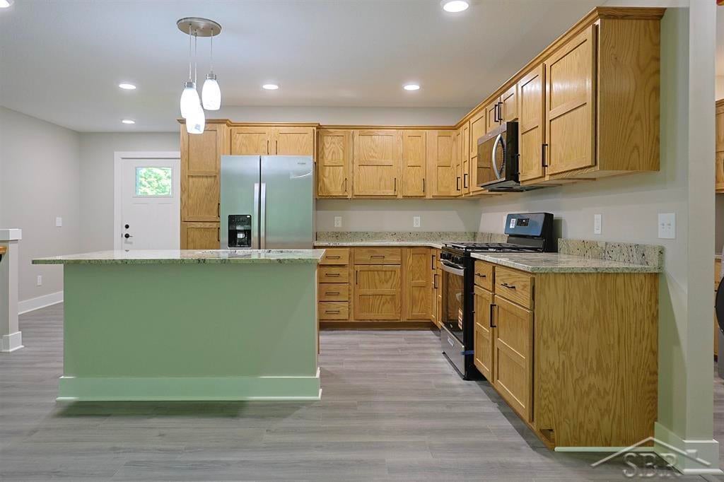 826 South Grey Road Midland, MI 48640 - Photo 7 of 41 Gallery Image 7