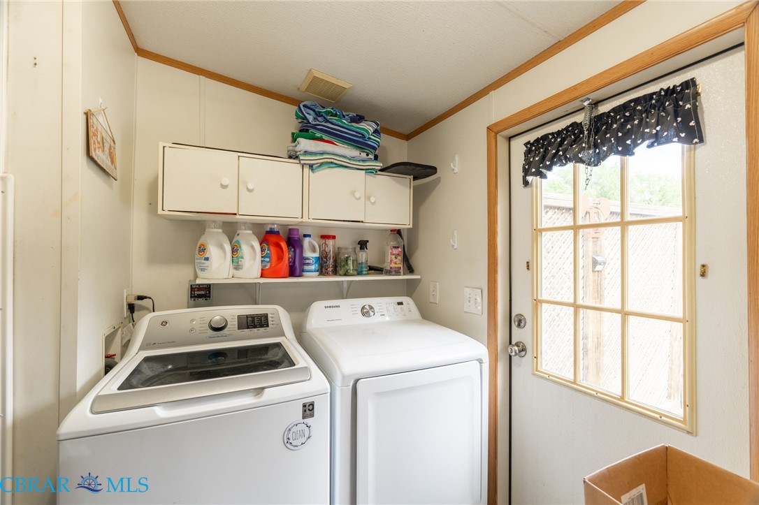 185 Jenkins Neck Road Dutton, VA 23050 - Photo 10 of 28