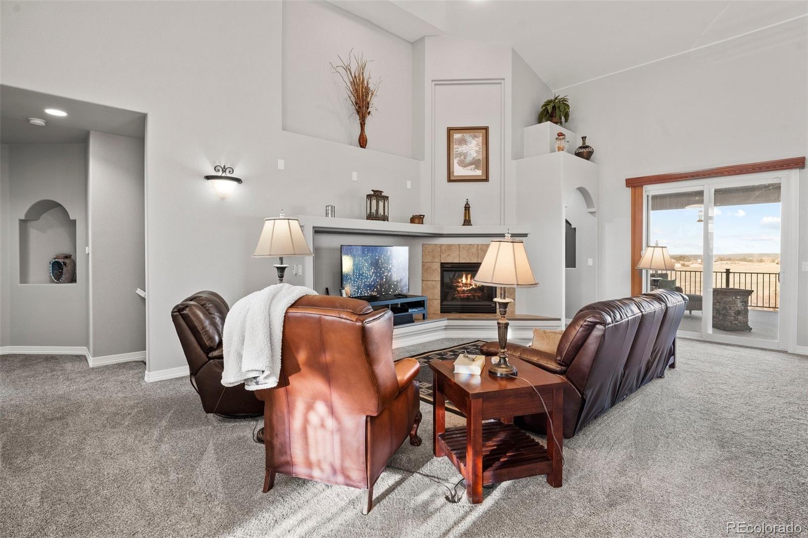 614 Coyote Trail Elizabeth, CO 80107 - Photo 5 of 38