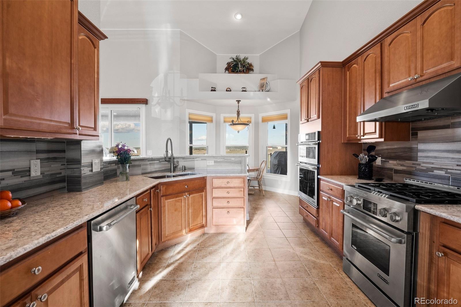 614 Coyote Trail Elizabeth, CO 80107 - Photo 7 of 38